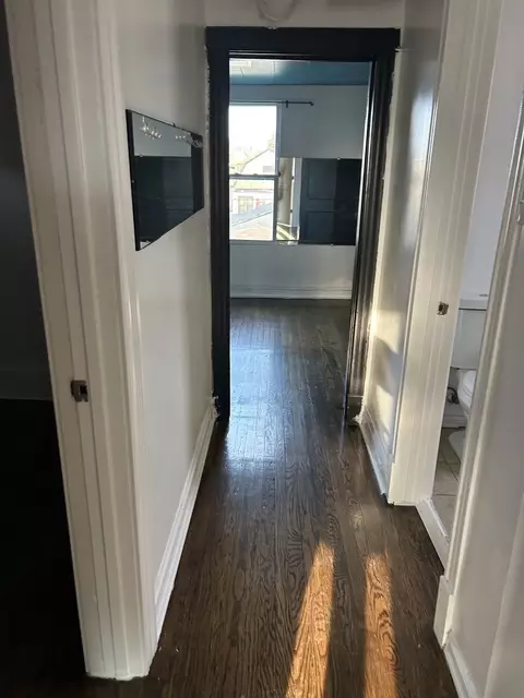 Entry Way - Undisclosed, Chicago, IL 60636 photo 9 of 11