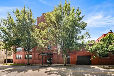 7240 Franklin St #2C, Forest Park, IL 60130