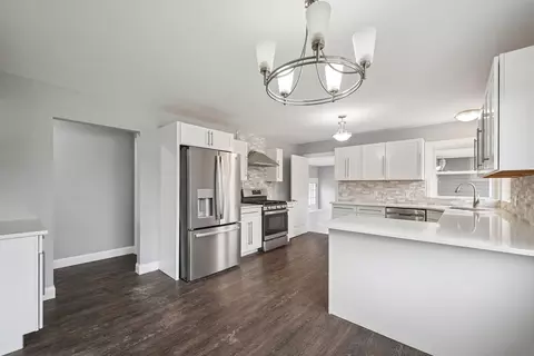 Kitchen - 849 Dixie Hwy, Beecher, IL 60401 photo 3 of 3