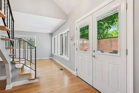Entry Way - 2 Croydon On Duxbury St, Rolling Meadows, IL 60008 photo 1 of 1