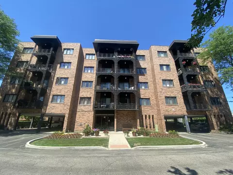 9375 Landings Ln #504, Des Plaines, IL 60016