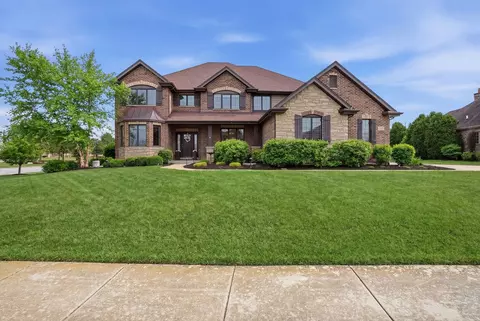 8743 Stone Creek Blvd, Frankfort, IL 60423