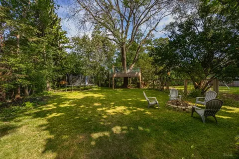 Exterior - 514 Uvedale Rd, Riverside, IL 60546 photo 6 of 12