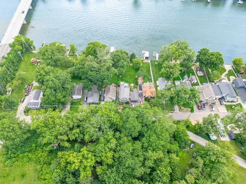 View/Area - 3315 S Riverdale Rd, Mchenry, IL 60051 photo 10 of 17