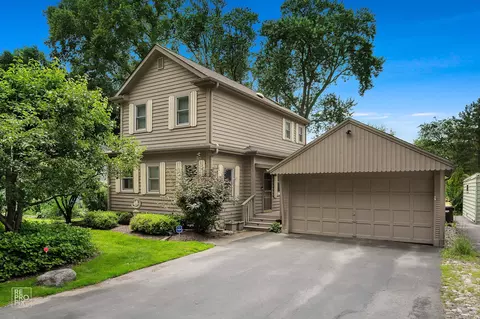 Exterior - 3315 S Riverdale Rd, Mchenry, IL 60051 photo 3 of 22