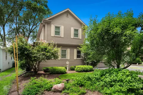 Exterior - 3315 S Riverdale Rd, Mchenry, IL 60051 photo 2 of 22