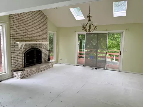 Living - Undisclosed, Wheaton, IL 60187 photo 1 of 5