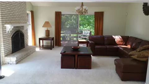 Living - Undisclosed, Wheaton, IL 60187 photo 4 of 5