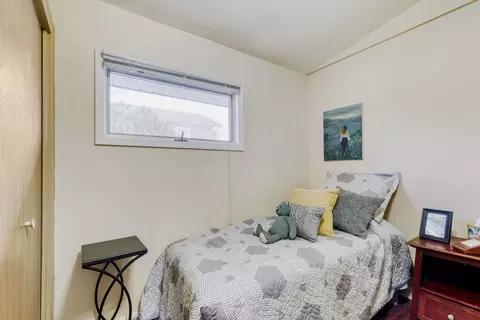 Bedroom - Undisclosed, Evergreen Park, IL 60805 photo 4 of 4
