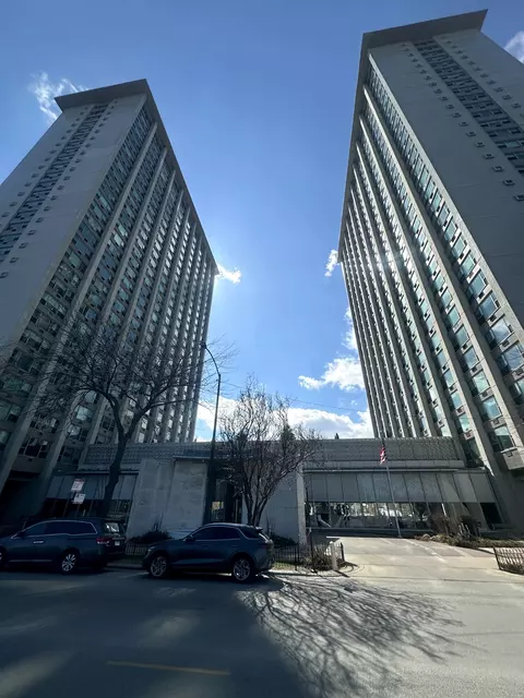 3600 N Lake Shore Dr #1624, Chicago, IL 60613