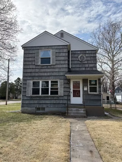 1444 43rd St, Rock Island, IL 61201