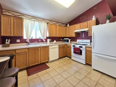 Kitchen - 791 Serendipity Dr, Aurora, IL 60504 photo 1 of 1