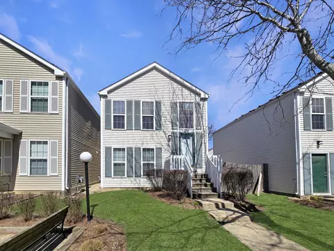 791 Serendipity Dr, Aurora, IL 60504