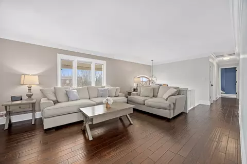 960 Sycamore Ct, Hoffman Estates, IL 60192 photo 14