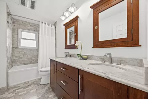 960 Sycamore Ct, Hoffman Estates, IL 60192 photo 15