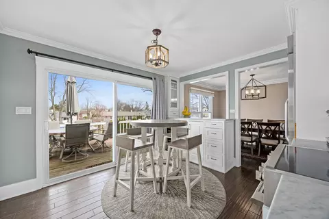 960 Sycamore Ct, Hoffman Estates, IL 60192 photo 6