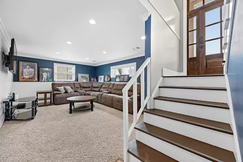 960 Sycamore Ct, Hoffman Estates, IL 60192 photo 24