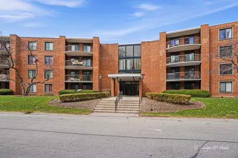 1615 E Central Rd #122C, Arlington Heights, IL 60005