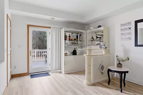 Entry Way - 1431 Il Route 75, Freeport, IL 61032 photo 1 of 1