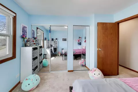 Other - 4444 Westbridge Ct, Hoffman Estates, IL 60192 photo 5 of 7