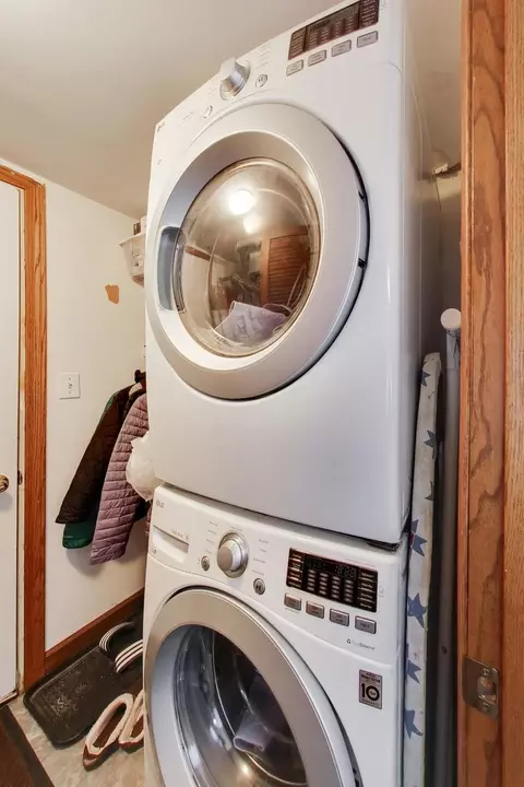 Other - 4444 Westbridge Ct, Hoffman Estates, IL 60192 photo 4 of 7