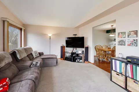 Other - 4444 Westbridge Ct, Hoffman Estates, IL 60192 photo 2 of 7
