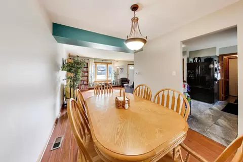 Dining - 4444 Westbridge Ct, Hoffman Estates, IL 60192 photo 2 of 2