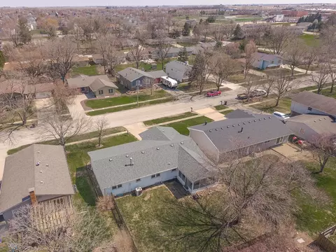 View/Area - 1312 Nicki Dr, Bloomington, IL 61704 photo 5 of 8