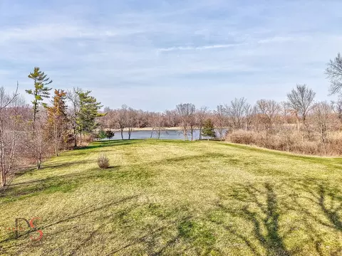 View/Area - 2778 E 1779th Rd, Ottawa, IL 61350 photo 2 of 8