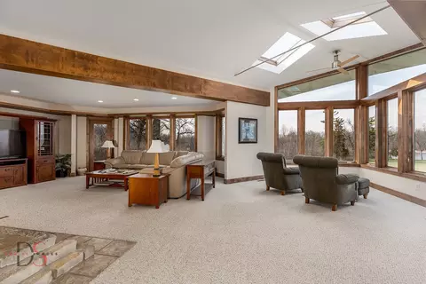 Living - 2778 E 1779th Rd, Ottawa, IL 61350 photo 2 of 6