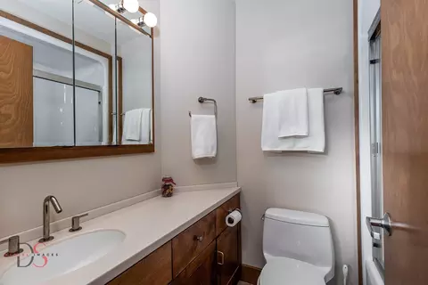 Bath - 2778 E 1779th Rd, Ottawa, IL 61350 photo 3 of 4