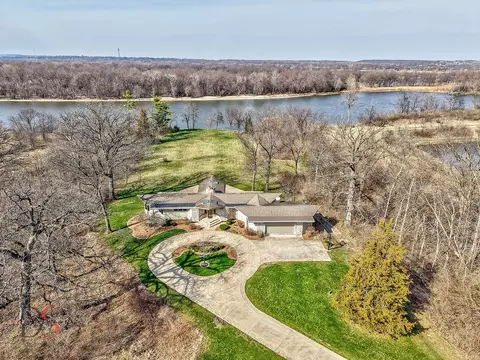 View/Area - 2778 E 1779th Rd, Ottawa, IL 61350 photo 1 of 8