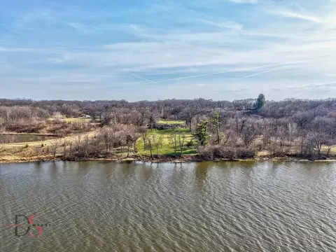 View/Area - 2778 E 1779th Rd, Ottawa, IL 61350 photo 6 of 8
