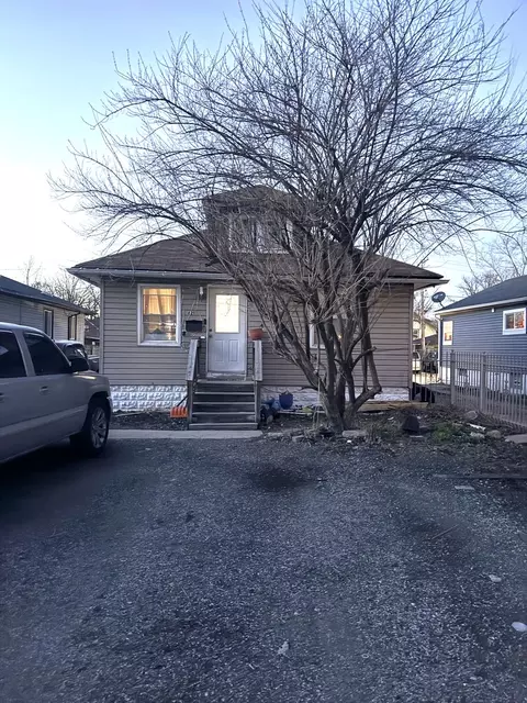 621 Elmwood Ave, Joliet, IL 60433