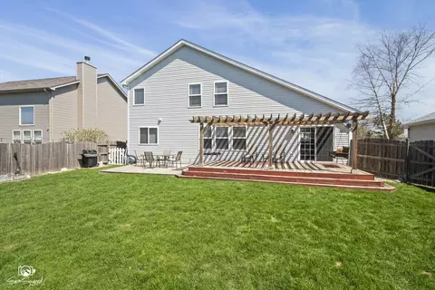 Exterior - 2813 Twin Falls Dr, Plainfield, IL 60586 photo 5 of 9