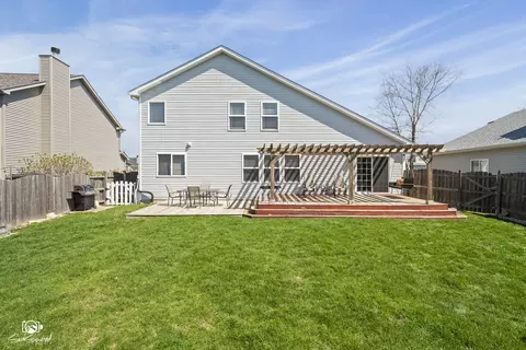Exterior - 2813 Twin Falls Dr, Plainfield, IL 60586 photo 6 of 9
