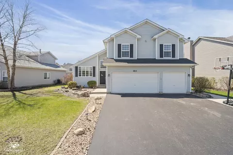 2813 Twin Falls Dr, Plainfield, IL 60586