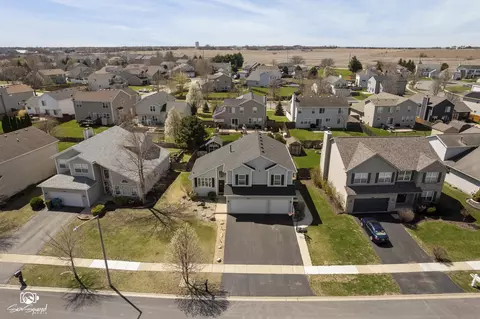 View/Area - 2813 Twin Falls Dr, Plainfield, IL 60586 photo 7 of 8