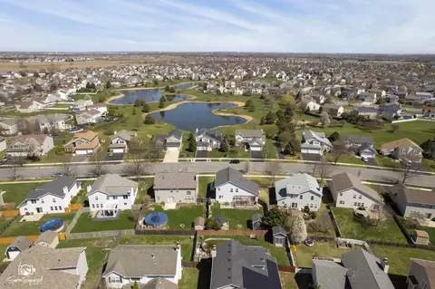 View/Area - 2813 Twin Falls Dr, Plainfield, IL 60586 photo 5 of 8