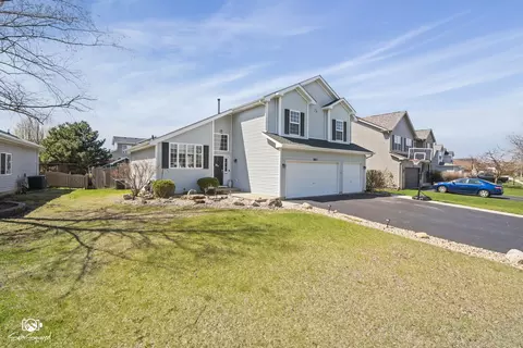 Exterior - 2813 Twin Falls Dr, Plainfield, IL 60586 photo 2 of 9