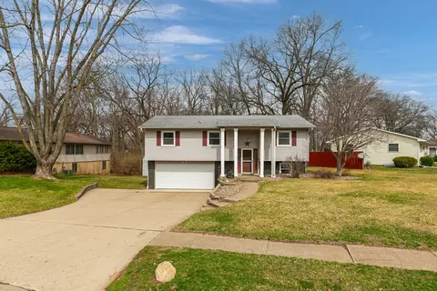 1427 18th Ave, Silvis, IL 61282 photo 3