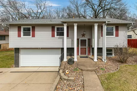 1427 18th Ave, Silvis, IL 61282