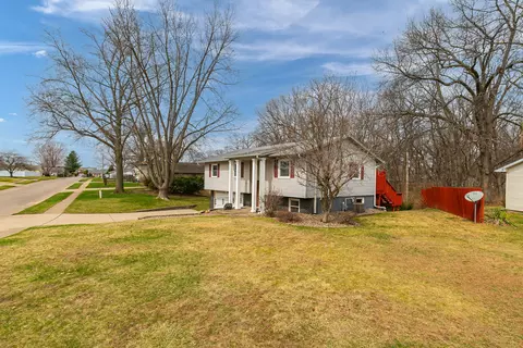 1427 18th Ave, Silvis, IL 61282 photo 4