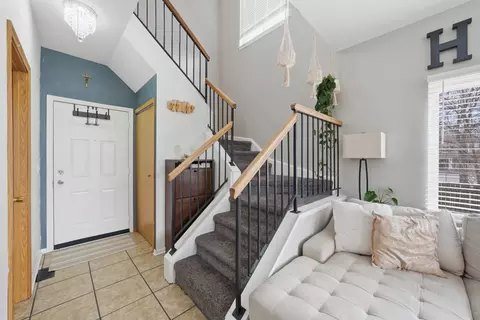Entry Way - 14032 Danbury Dr, Plainfield, IL 60544 photo 1 of 5