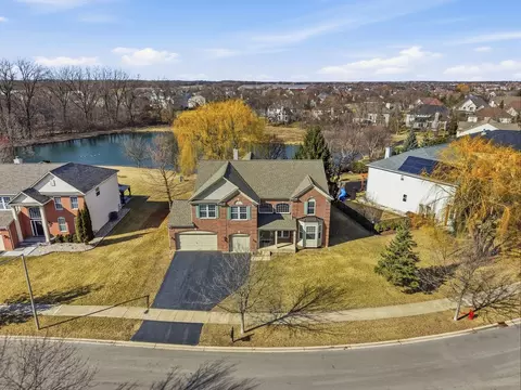 12312 Blue Iris Ln, Plainfield, IL 60585
