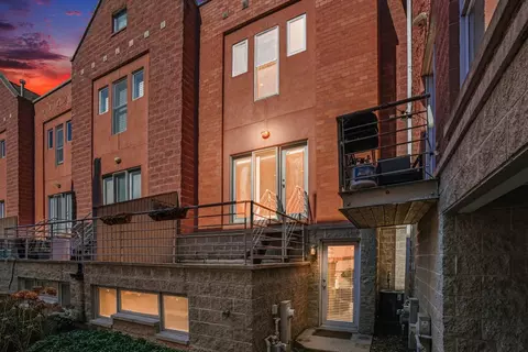 2940 N Lakewood Ave #7, Chicago, IL 60657