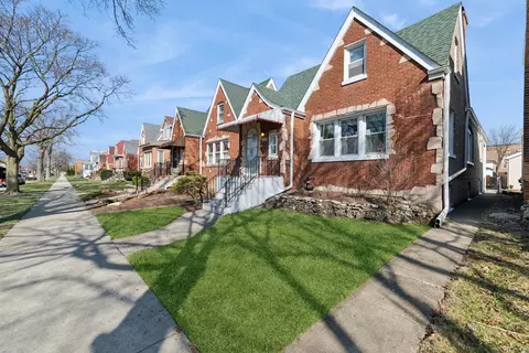 5806 W Wilson Ave, Chicago, IL 60630