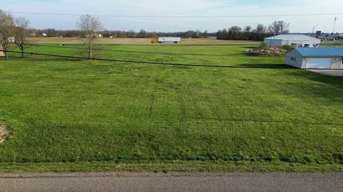 000 W 12th St, Flora, IL 62839 photo 8
