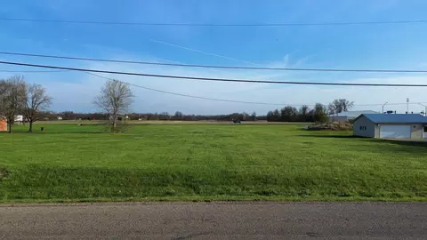 000 W 12th St, Flora, IL 62839 photo 7
