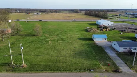 000 W 12th St, Flora, IL 62839 photo 2